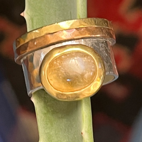 Silpada sterling, brass, and gold color ring with citrine colored stone. SZ 6. - Picture 5 of 7